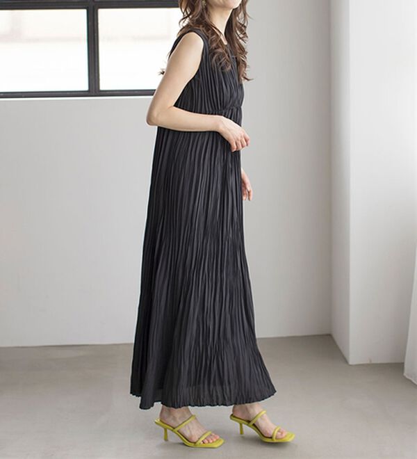 RANAN（ラナン）の「クラッシュプリーツワンピース（その他ワンピース）」｜ブラック