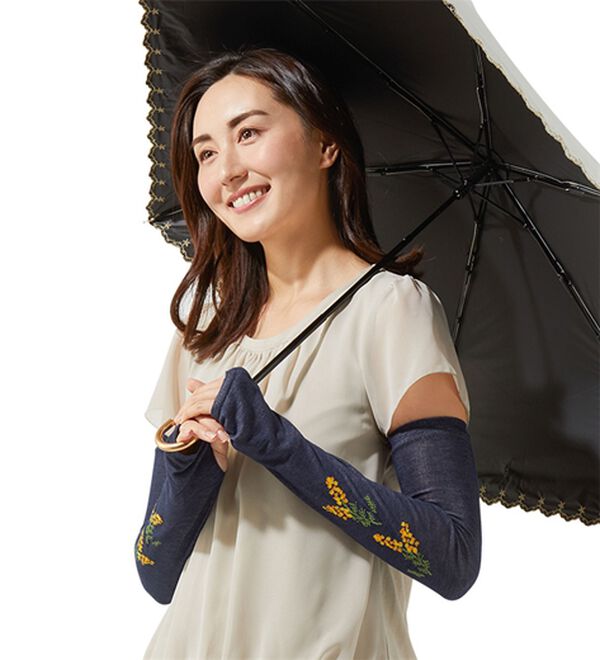 「お洒落にＵＶ対策　花柄デザインアームカバー（その他ファッション小物）」｜詳細画像