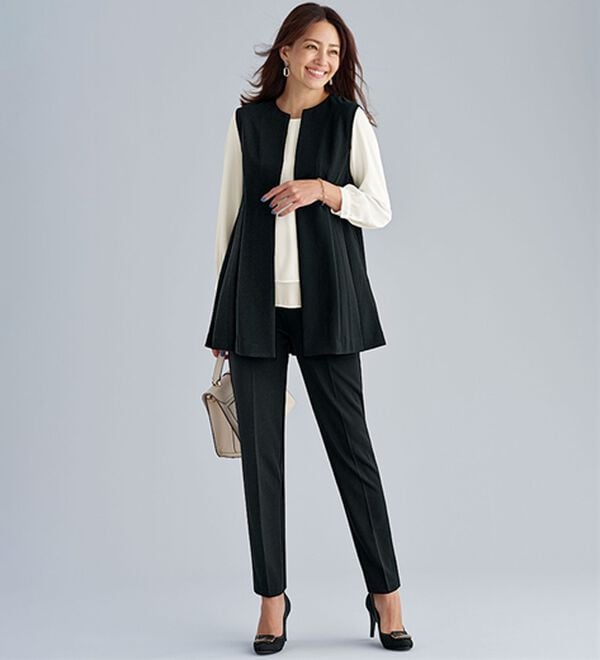 BELLUNA（ベルーナ）の「色褪せにくい黒！ジレセットアップ（セットアップ）」｜黒