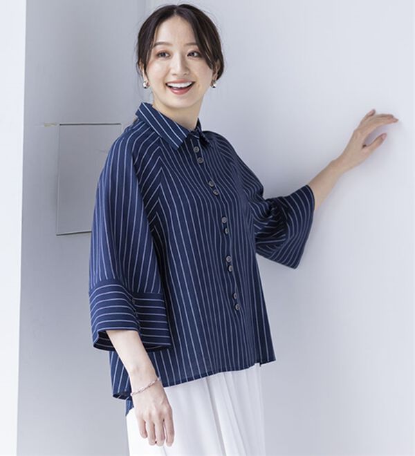 BELLUNA（ベルーナ）の「すっきり見えて体型隠しストライプワイドシャツ（シャツ）」｜詳細画像