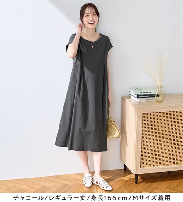 Viola e Viola（ヴィオラ エ ヴィオラ）の「【選べる２丈】綿１００％タック使いワンピース＜Ｓ～４Ｌ＞（チュニックワンピース）」｜詳細画像