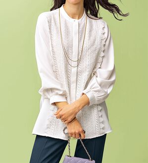 BELLUNA（ベルーナ）の「ケミカルレース上品シャツチュニック（チュニック）」｜オフ白