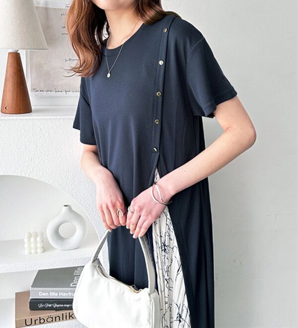 GeeRA（ジーラ）の「ボタン付スリットプリーツ切替ワンピース（カットソーワンピース）」｜詳細画像