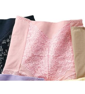 LAVIENNE（ラヴィエンヌ）の「旅のお供にこれ１枚！お腹スッキリ安心ショーツ（安心ショーツ）」｜ピンク