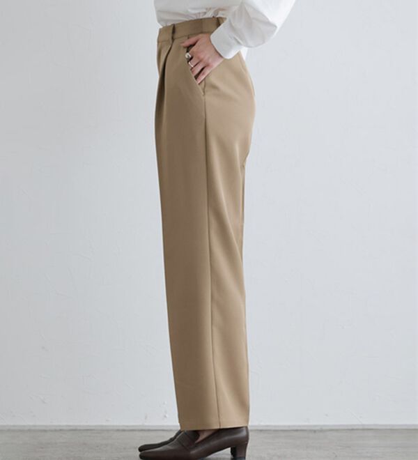 Pierrot（ピエロ）の「スタイルアップセンタープレスパンツ（フルレングスパンツ）」｜詳細画像