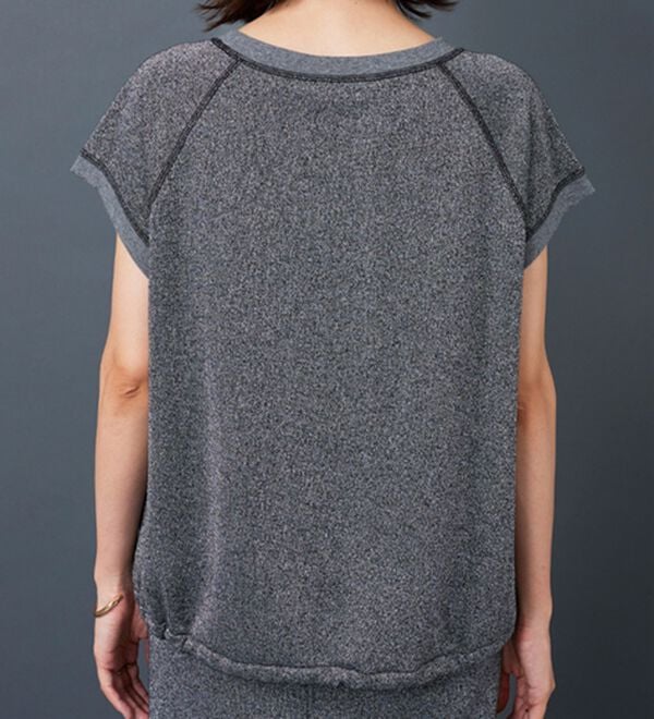 BELLUNA（ベルーナ）の「ラメ入り裏毛素材プルオーバー（カットソー）」｜詳細画像