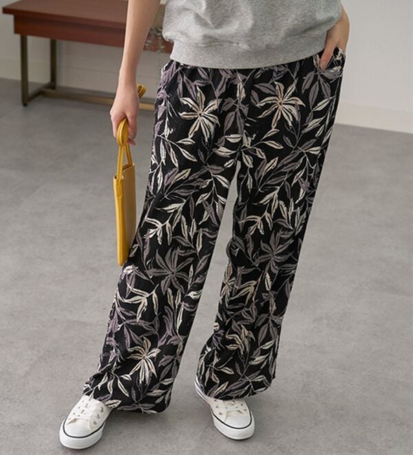 BELLUNA（ベルーナ）の「楊柳サラサラ素材プリントイージーパンツ（フルレングスパンツ）」｜詳細画像