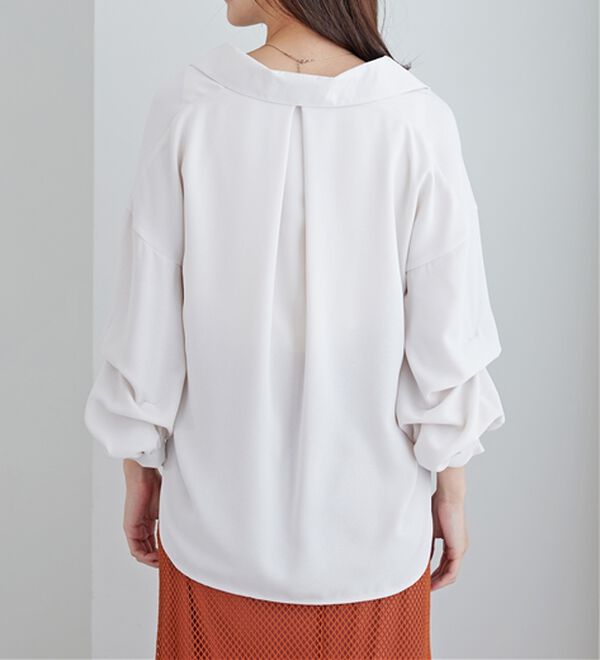 BELLUNA（ベルーナ）の「袖タックデザインスキッパーシャツ（シャツ）」｜詳細画像