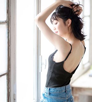 YU'NOW（ユナウ）の「カップ付ランダムリブバックオープンキャミ（ブラトップ・カップ付きインナー）」｜ブラック