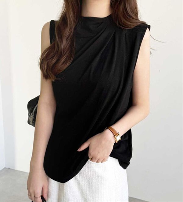 GeeRA（ジーラ）の「ドレープデザイントップス（カットソー）」｜詳細画像