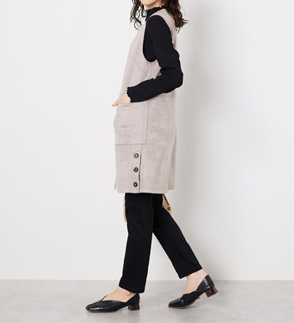 BELLUNA（ベルーナ）の「スエード調サイドボタンジャンパードレス（ジャンパースカート）」｜詳細画像