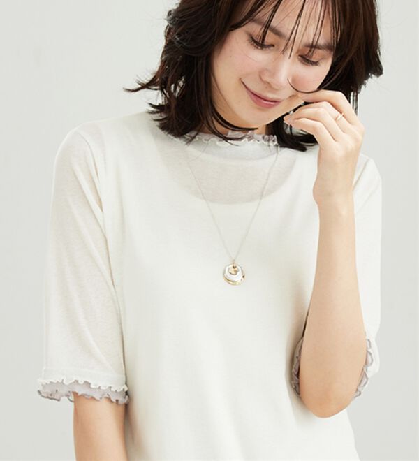 BELLUNA（ベルーナ）の「シアー素材重ね着風フリル衿プルオーバー（カットソー）」｜詳細画像