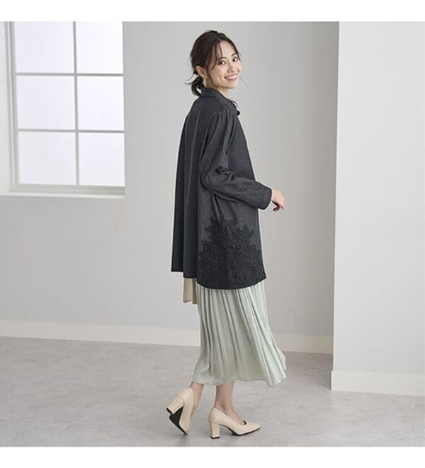 BELLUNA（ベルーナ）の「花柄レース切替デニム素材ブラウス（チュニック）」｜詳細画像