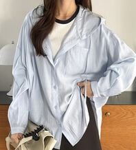 GeeRA（ジーラ）の「フード付きオーバーサイズシャツ（シャツ）」