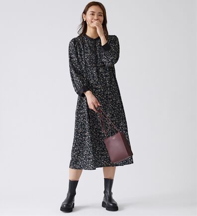 BELLUNA（ベルーナ）の「ビンテージ柄ピンタック使いワンピース（その他ワンピース）」