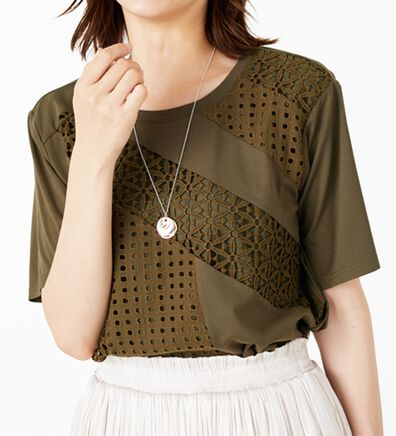 BELLUNA（ベルーナ）の「【Ｌａｇｒｉｌｕａ】異素材レース切替プルオーバー（カットソー）」