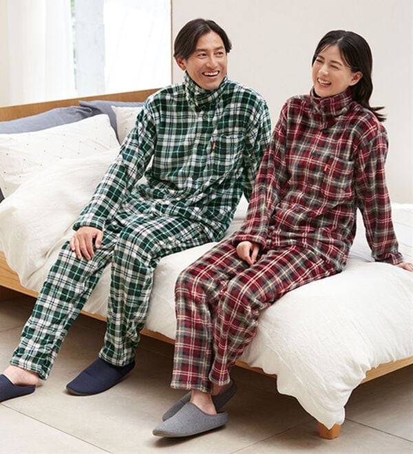 「＜ホカロン＞吸湿発熱肩キルトフリースパジャマ（メンズルームウェア）」｜詳細画像