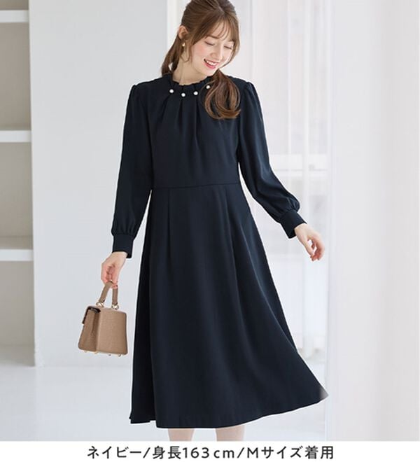 alotta（アロッタ）の「【嬉しい５つの機能付】ネックパール調タックフレアーワンピース（その他ワンピース）」｜詳細画像