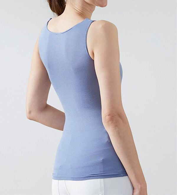 LAVIENNE（ラヴィエンヌ）の「接触冷感　なめらか素材背中フリーカップ付きインナー＜さらりラボ＞タンクトップ（ブラトップ・カップ付きインナー）」｜詳細画像
