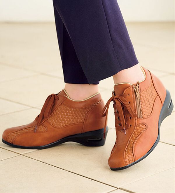 BELLUNA（ベルーナ）の「４Ｅメッシュレースアップブーティ（ブーツ）」｜詳細画像