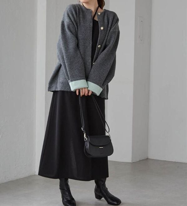 RANAN（ラナン）の「裏配色ゴールド調ボタンニットコーディガン（ニットカーディガン）」｜詳細画像