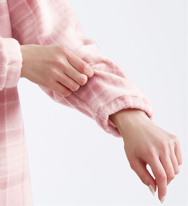 LAVIENNE（ラヴィエンヌ）の「ソフトでかるぽかフリースパジャマ（パジャマ・ルームウェア）」｜詳細画像