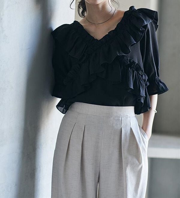 RANAN（ラナン）の「オフショルフリルブラウス（ブラウス）」｜ブラック