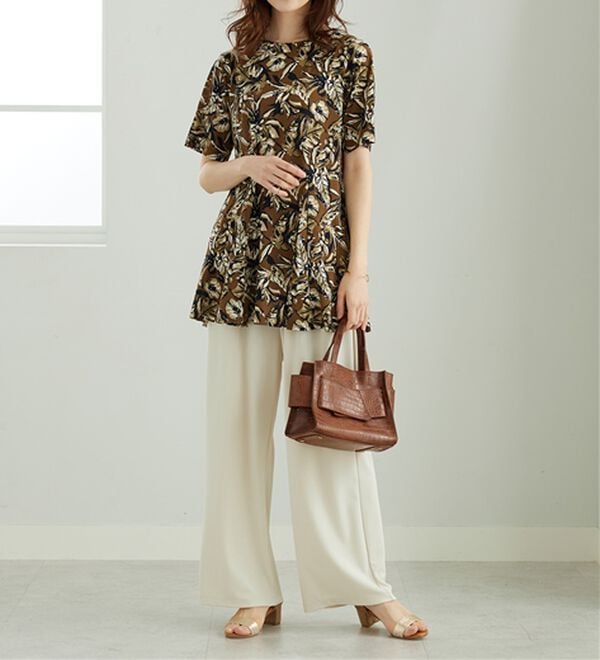 BELLUNA（ベルーナ）の「冷感フレアーシルエットプリントチュニック（チュニック）」｜詳細画像