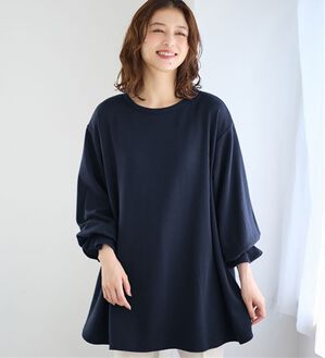 Viola e Viola（ヴィオラ エ ヴィオラ）の「裏ファー袖タックチュニック（チュニック）」｜ネイビー