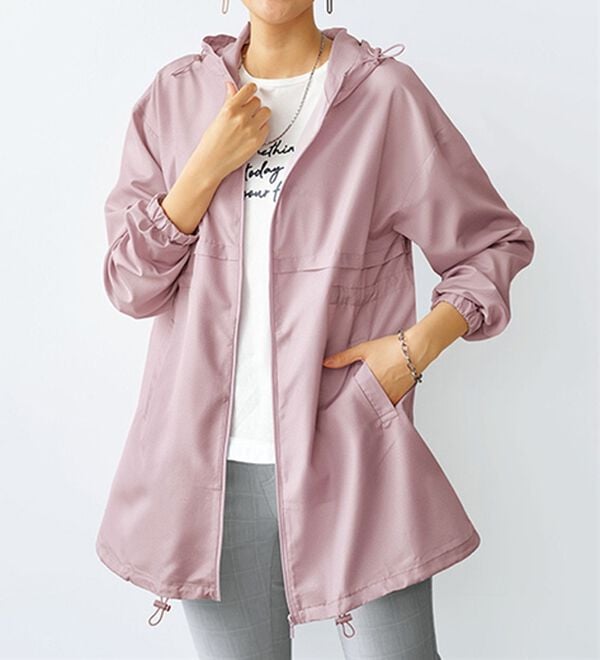 BELLUNA（ベルーナ）の「はっ水加工軽量パーカー（ポーチ付）（パーカー）」｜詳細画像