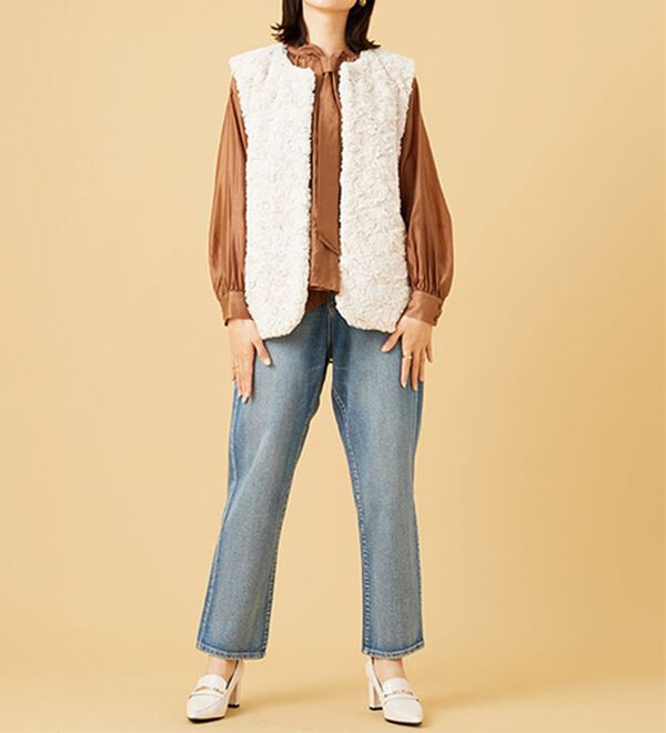 BELLUNA（ベルーナ）の「パール使いファーベスト（ベスト）」｜詳細画像