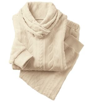 LAVIENNE（ラヴィエンヌ）の「寒がりさんのためのふわっもこケーブルフリースパジャマ（パジャマ・ルームウェア）」｜ベージュ