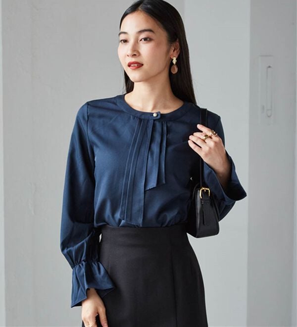 RANAN（ラナン）の「パール付きボウタイブラウス（ブラウス）」｜詳細画像