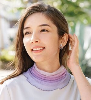 BELLUNA（ベルーナ）の「シルク１００％やわらかネックカバー（ストール・スカーフ・マフラー）」｜パープルグラデーション