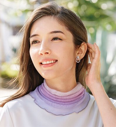 BELLUNA（ベルーナ）の「シルク１００％やわらかネックカバー（ストール・スカーフ・マフラー）」