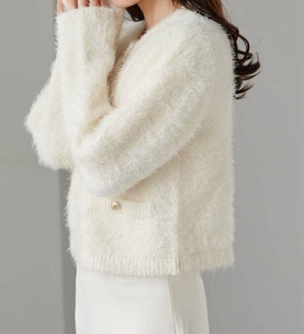 RANAN（ラナン）の「ゴールド調ボタンラメシャギーカーディガン（ニットカーディガン）」｜詳細画像