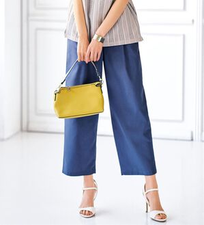 BELLUNA（ベルーナ）の「レーヨン麻入りゆったりテーパードパンツ（テーパードパンツ）」｜ブルー