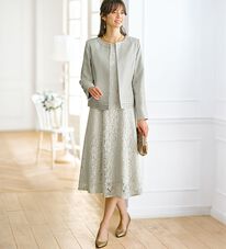 BELLUNA（ベルーナ）の「シャンタン素材ノーカラージャケットレースワンピースアンサンブル（ワンピースセットスーツ）」