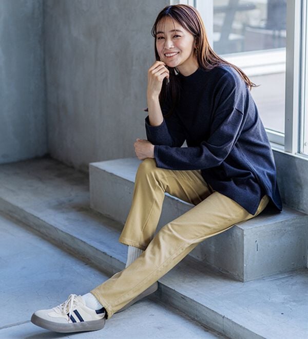 BELLUNA（ベルーナ）の「静電防止！蓄熱綿サテンストレッチカラーパンツ（フルレングスパンツ）」｜詳細画像