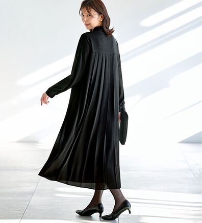 BELLUNA（ベルーナ）の「日本製素材！バックプリーツボウタイワンピース（ブラックフォーマル（喪服・礼服））」