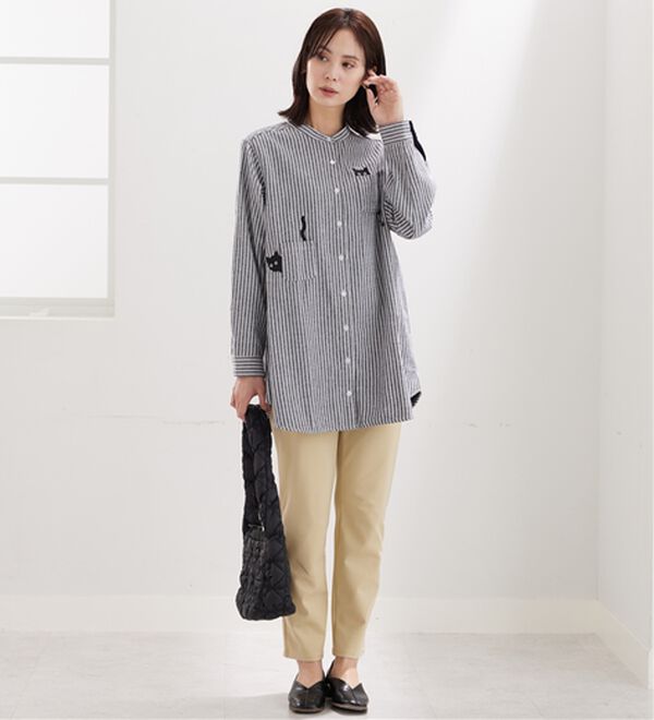 BELLUNA（ベルーナ）の「【あったか】裏フリース素材ネコ刺しゅうシャツチュニック（チュニック）」｜詳細画像