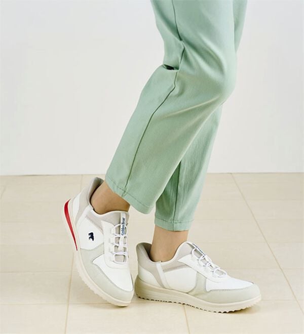 ルフラン（ルフラン）の「＜ゴールデンベア＞立ったまま楽ｉｎ甲ゴムスニーカー（スニーカー）」｜詳細画像