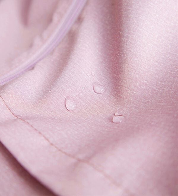 BELLUNA（ベルーナ）の「はっ水加工軽量パーカー（ポーチ付）（パーカー）」｜詳細画像