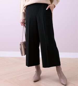 BELLUNA（ベルーナ）の「ストレッチ素材ベルト付ワイドパンツ（ワイドパンツ・ガウチョ）」｜黒