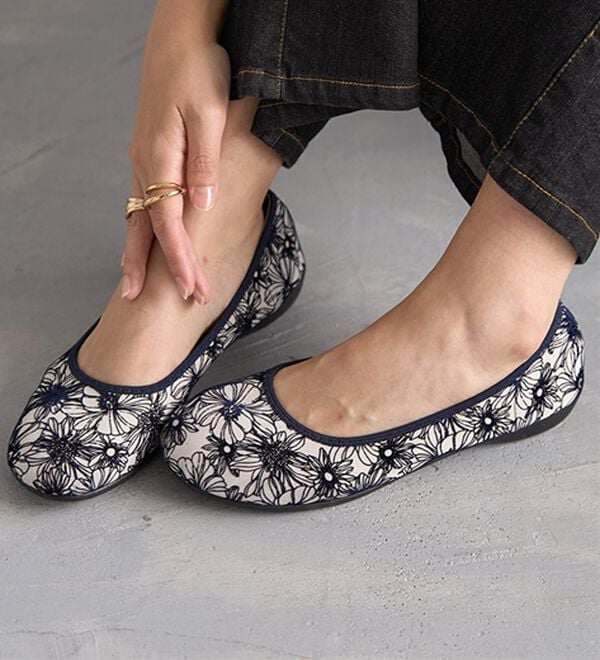 BELLUNA（ベルーナ）の「日本製やわらか軽量パンプス（パンプス）」｜詳細画像