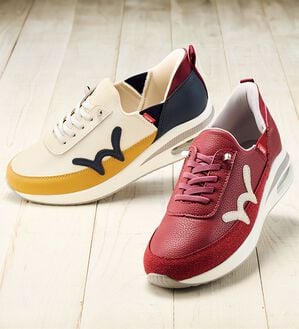 BELLUNA（ベルーナ）の「＜ＥＤＷＩＮ＞さっと履ける！牛床革エアソールスニーカー（スリッポン）」｜詳細画像