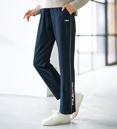 BELLUNA（ベルーナ）の「＜ＦＩＬＡ＞裏起毛配色使いジャージパンツ（その他パンツ）」