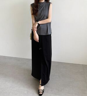 GeeRA（ジーラ）の「フロントスリットスウェットナロースカート（ロングスカート）」｜ブラック
