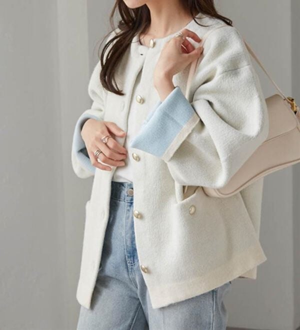 RANAN（ラナン）の「裏配色ゴールド調ボタンニットコーディガン（ニットカーディガン）」｜詳細画像