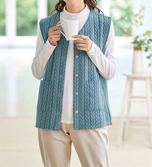 BELLUNA（ベルーナ）の「【２枚組】リーフ柄キルトジャカードベスト（ベスト）」｜詳細画像